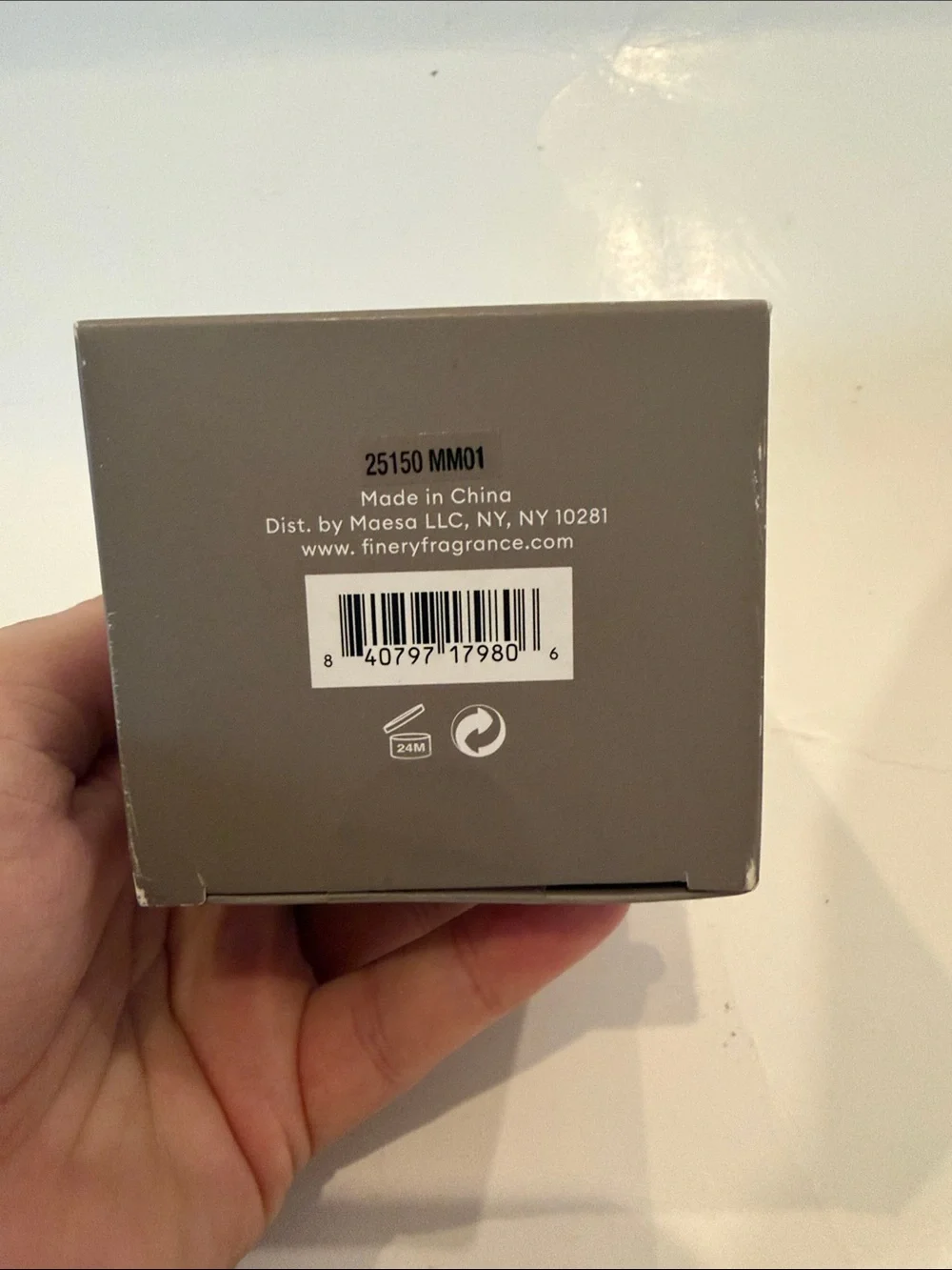 NWT Fireside Vanille Scented Bath Bomb - Cream 6oz